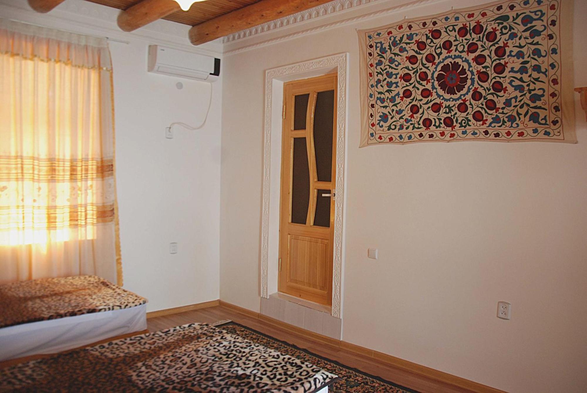 Samani Bukhara Bed and Breakfast Buitenkant foto
